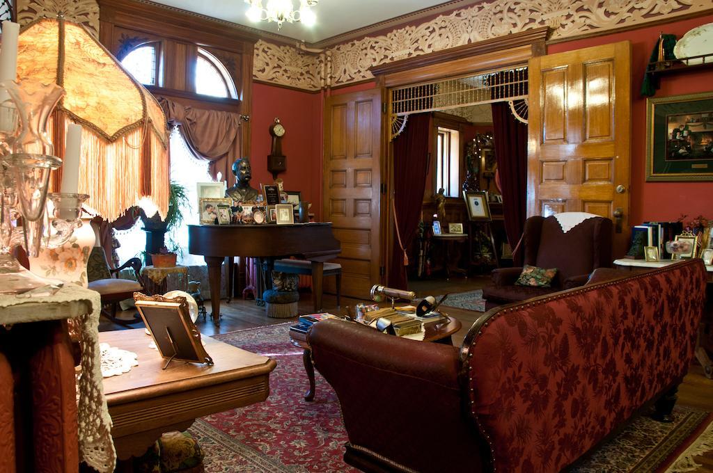 Castle Marne Bed & Breakfast Denver Bagian luar foto